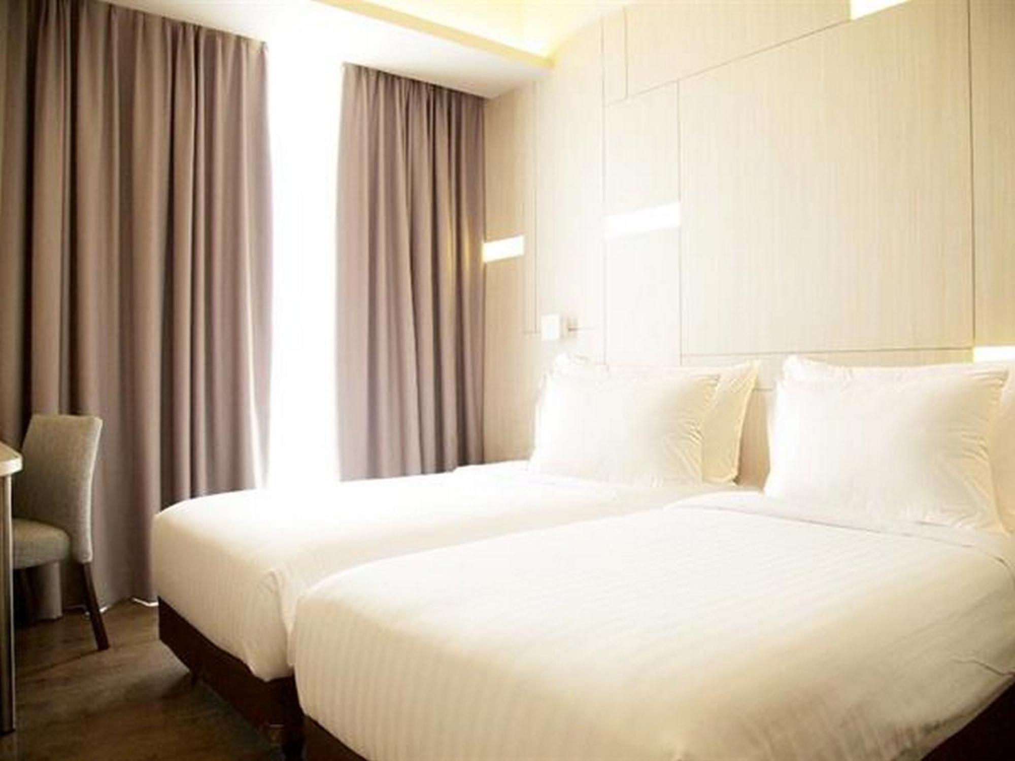 Swiss-Belinn سيكارانغ المظهر الخارجي الصورة